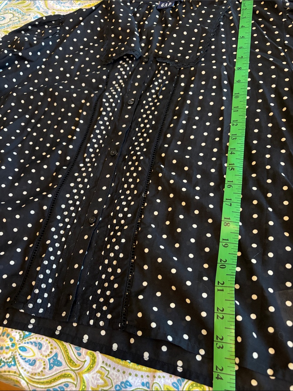 GAP Black and White Polka Dot Button-Down Blouse - Picture 6 of 6